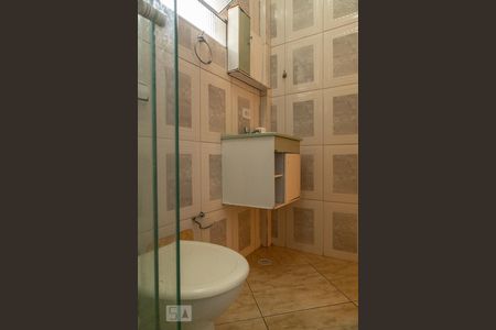 Casa à venda com 300m², 3 quartos e 3 vagasSobrado Fundos - Banheiro da Suíte 2