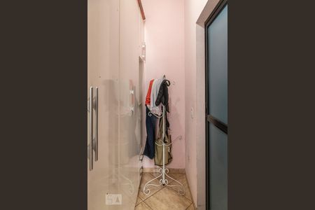 Casa à venda com 300m², 3 quartos e 3 vagasCloset da Suíte