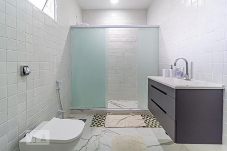 Casa à venda com 600m², 3 quartos e 4 vagasBanheiro Social