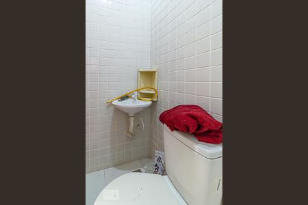 Casa à venda com 600m², 3 quartos e 4 vagasBanheiro de Serviço