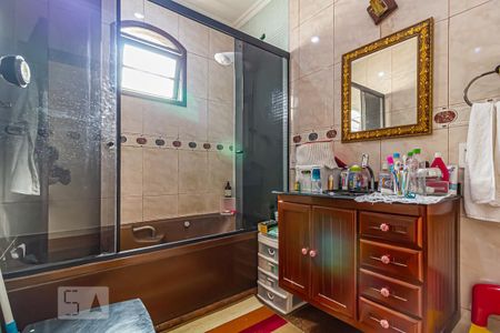 Casa à venda com 600m², 3 quartos e 4 vagasBanheiro da Suíte