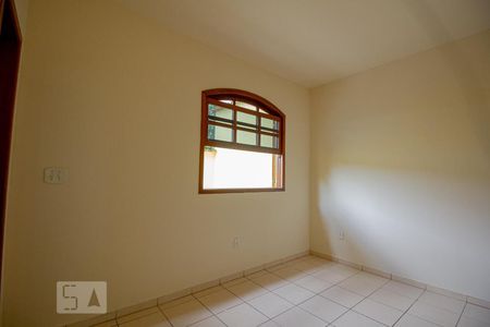 Suíte de casa para alugar com 3 quartos, 85m² em São João Batista (venda Nova), Belo Horizonte