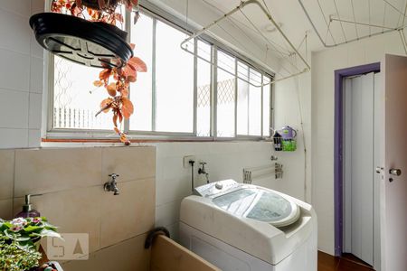 Apartamento à venda com 70m², 2 quartos e sem vagaÁrea de Serviço