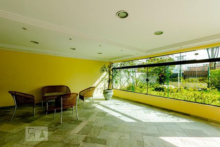 Apartamento à venda com 70m², 2 quartos e sem vagaHall de Entrada