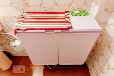 Apartamento à venda com 70m², 2 quartos e sem vagaBanheiro