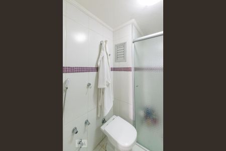 Apartamento à venda com 105m², 3 quartos e 1 vaga Apartamento à venda com 105m², 3 quartos e 1 vagaBanheiro do Quarto 1