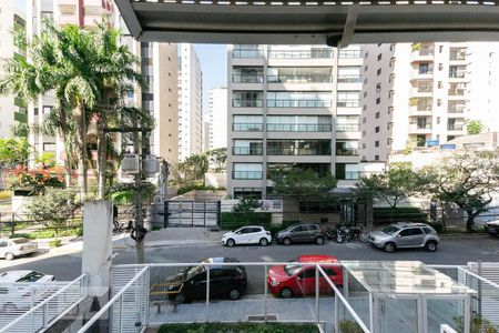 Vista de apartamento à venda com 3 quartos, 105m² em Moema, São Paulo