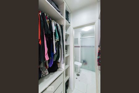 Closet de apartamento à venda com 3 quartos, 105m² em Moema, São Paulo
