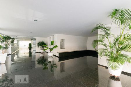 Apartamento à venda com 105m², 3 quartos e 1 vaga Apartamento à venda com 105m², 3 quartos e 1 vagaÁrea Comum
