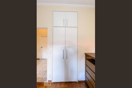 Casa à venda com 500m², 4 quartos e 4 vagasQuarto 2