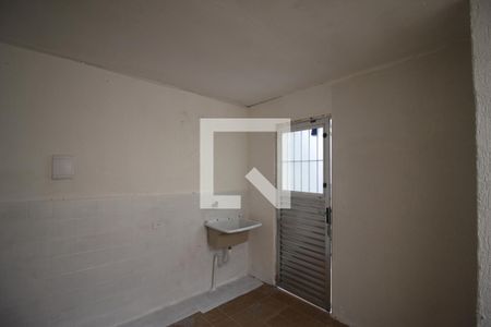 Área de serviço de kitnet/studio para alugar com 1 quarto, 39m² em Vila Arriete, São Paulo