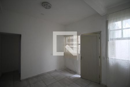 Quarto de kitnet/studio para alugar com 1 quarto, 39m² em Vila Arriete, São Paulo