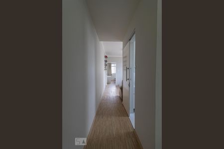 Corredor de apartamento para alugar com 1 quarto, 45m² em Bela Vista, São Paulo