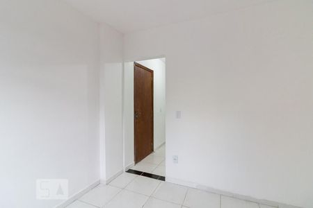 Quarto de casa para alugar com 1 quarto, 35m² em Jardim Dourado, Guarulhos