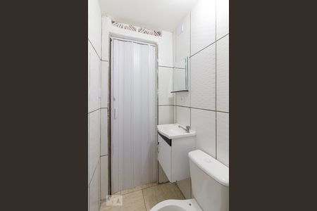 Banheiro de casa para alugar com 1 quarto, 35m² em Jardim Dourado, Guarulhos