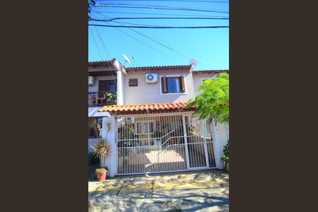 Casa à venda com 70m², 2 quartos e 1 vagaFachada