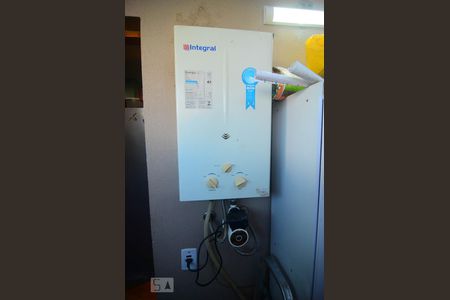 Casa à venda com 70m², 2 quartos e 1 vagaÁrea de serviço