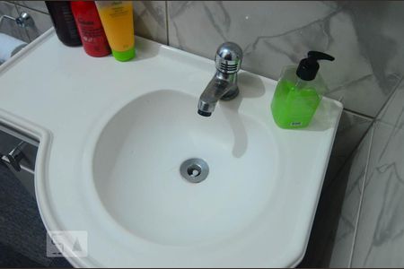 Casa à venda com 120m², 3 quartos e 4 vagasBanheiro Suíte