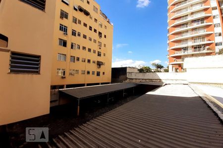 Apartamento à venda com 70m², 2 quartos e 1 vaga Apartamento à venda com 70m², 2 quartos e 1 vagaVista