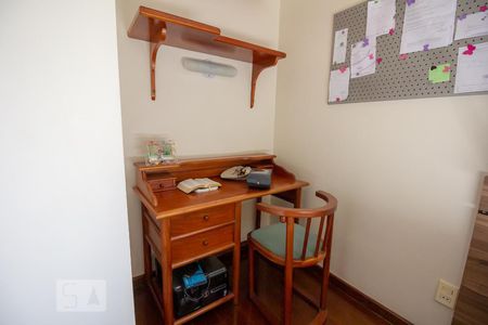 Casa à venda com 300m², 4 quartos e 2 vagas Casa à venda com 300m², 4 quartos e 2 vagasSuíte 2