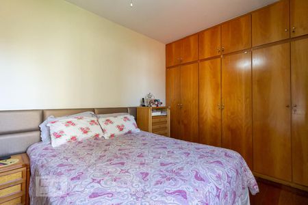 Casa à venda com 300m², 4 quartos e 2 vagas Casa à venda com 300m², 4 quartos e 2 vagasSuíte 1