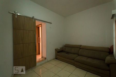 Sala de casa para alugar com 3 quartos, 150m² em Jardim Vergueiro, São Paulo
