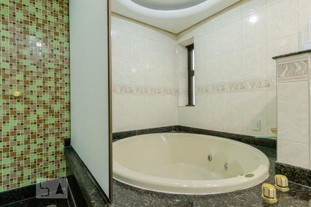 Apartamento à venda com 500m², 5 quartos e 5 vagasBanheiro da Suite 3