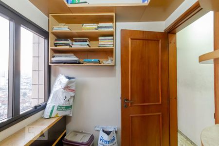 Apartamento à venda com 500m², 5 quartos e 5 vagasQuarto de Serviço 2