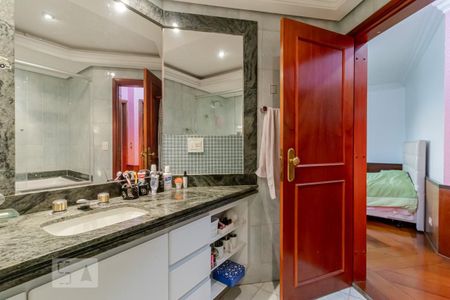 Apartamento à venda com 500m², 5 quartos e 5 vagasBanheiro da Suite 1