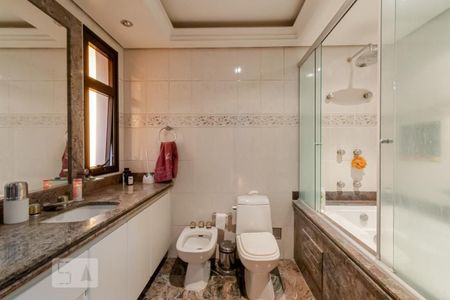 Apartamento à venda com 500m², 5 quartos e 5 vagasBanheiro da Suite 4