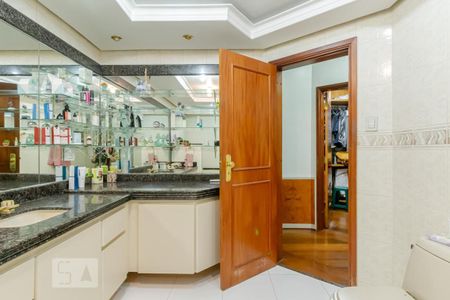 Apartamento à venda com 500m², 5 quartos e 5 vagasBanheiro da Suite 3