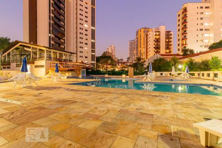 Apartamento à venda com 500m², 5 quartos e 5 vagasÁrea comum - Piscina