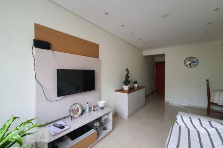 Sala de apartamento para alugar com 2 quartos, 80m² em Liberdade, São Paulo
