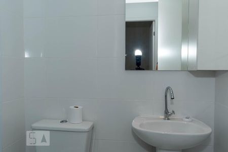 Banheiro de apartamento para alugar com 2 quartos, 41m² em Sítio da Figueira, São Paulo