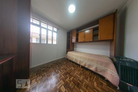 Quarto 2 de apartamento para alugar com 2 quartos, 47m² em Uberaba, Curitiba