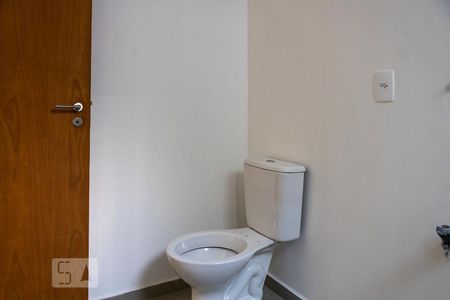 Banheiro de kitnet/studio à venda com 1 quarto, 29m² em Vila Indiana, São Paulo