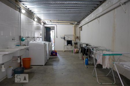 Studio à venda com 29m², 1 quarto e sem vaga Studio à venda com 29m², 1 quarto e sem vagaLavanderia