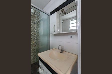 Banheiro de apartamento à venda com 1 quarto, 25m² em Centro, Guarulhos