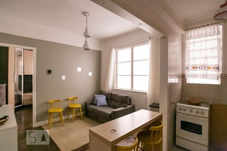 Sala/Cozinha de apartamento à venda com 1 quarto, 35m² em Centro Histórico, Porto Alegre