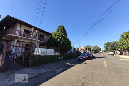 Casa à venda com 450m², 5 quartos e 2 vagas Casa à venda com 450m², 5 quartos e 2 vagasFachada