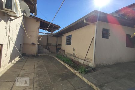 Casa à venda com 450m², 5 quartos e 2 vagas Casa à venda com 450m², 5 quartos e 2 vagasCasa fundos