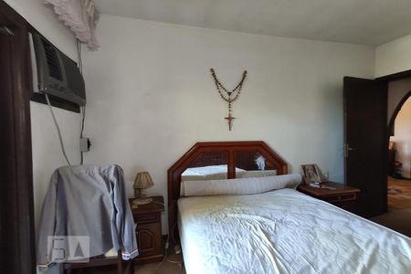 Casa à venda com 450m², 5 quartos e 2 vagas Casa à venda com 450m², 5 quartos e 2 vagasQuarto 1