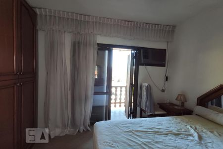 Casa à venda com 450m², 5 quartos e 2 vagas Casa à venda com 450m², 5 quartos e 2 vagasQuarto 1