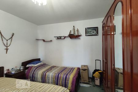 Casa à venda com 450m², 5 quartos e 2 vagas Casa à venda com 450m², 5 quartos e 2 vagasQuarto 2