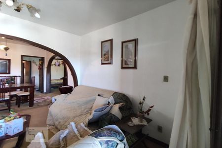 Casa à venda com 450m², 5 quartos e 2 vagas Casa à venda com 450m², 5 quartos e 2 vagasSala de Estar