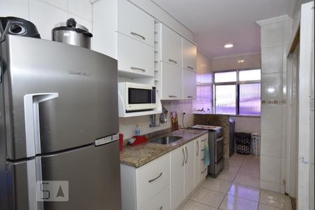 Apartamento à venda com 62m², 2 quartos e 1 vagaCozinha