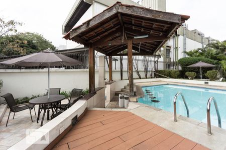 Apartamento à venda com 110m², 2 quartos e 2 vagasÁrea comum - Piscina