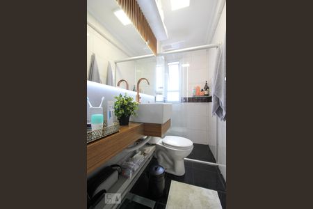 Apartamento à venda com 110m², 2 quartos e 2 vagasBanheiro 