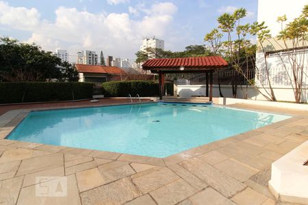 Apartamento à venda com 110m², 2 quartos e 2 vagasÁrea comum - Piscina