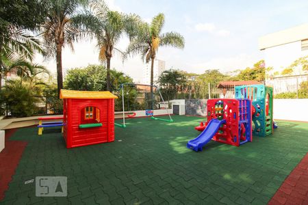 Apartamento à venda com 110m², 2 quartos e 2 vagasÁrea Comum - Playground